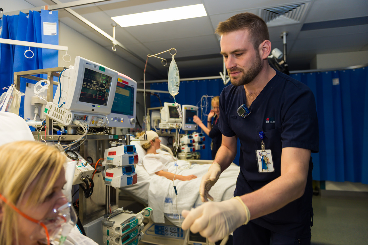 Photo of Adult Intensive Care Unit courtesty of Prince of Wales Hospital Foundation