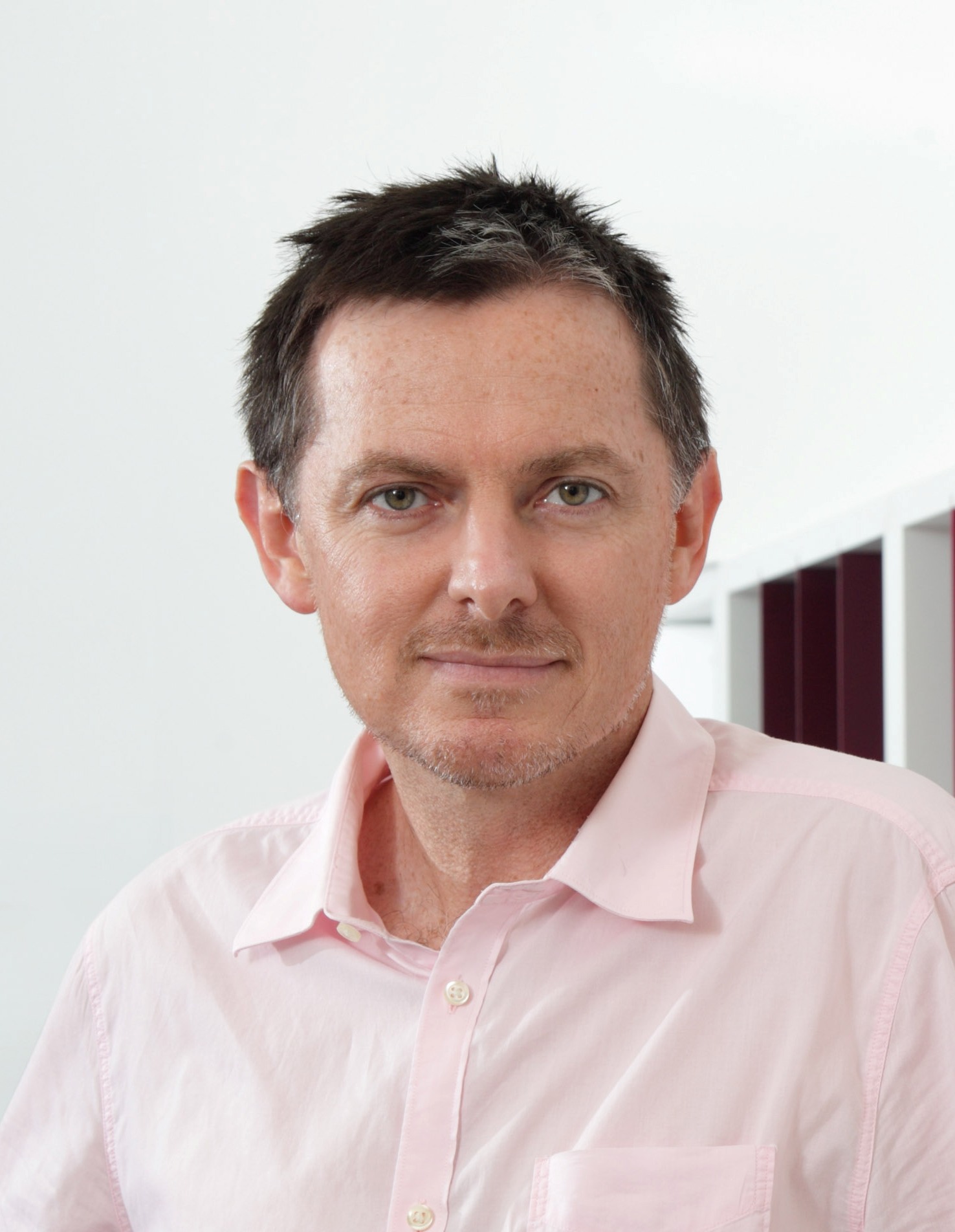Portrait photo of Ian Kerridge