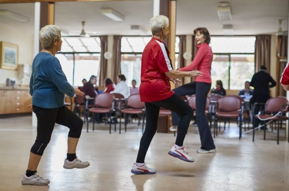 Older adults participating in exercise class