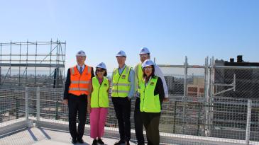 Pictured left to right: Mark Baker, BESIX Watpac CEO, Leisa Rathborne, Health Infrastructure Executive Director, Chris Minns, NSW Premier, Steve Kamper, Member for Rockdale, and Angela Karooz, St George Hospital General Manager.